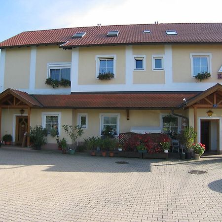 Fruehstueckspension Koelich Klagenfurt am Woerthersee ภายนอก รูปภาพ