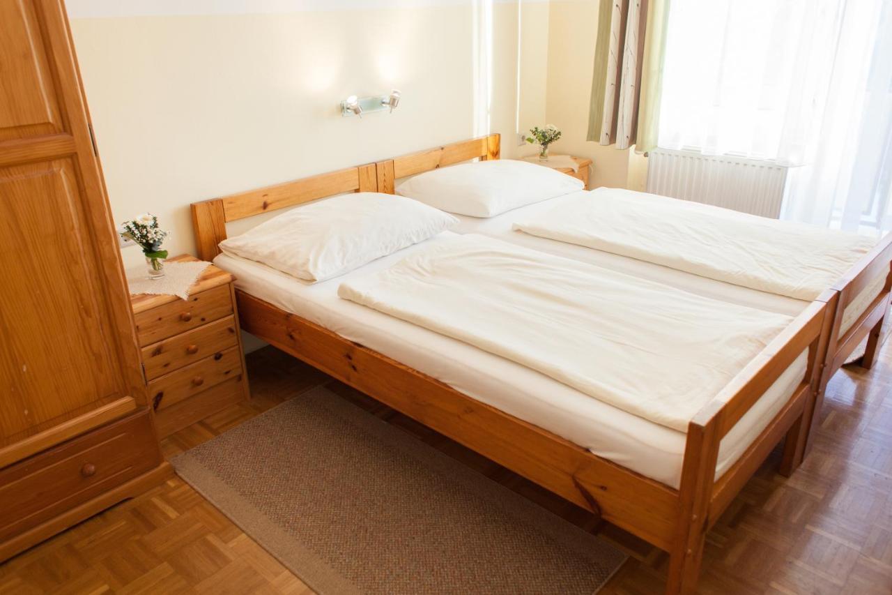 Fruehstueckspension Koelich Klagenfurt am Woerthersee ภายนอก รูปภาพ