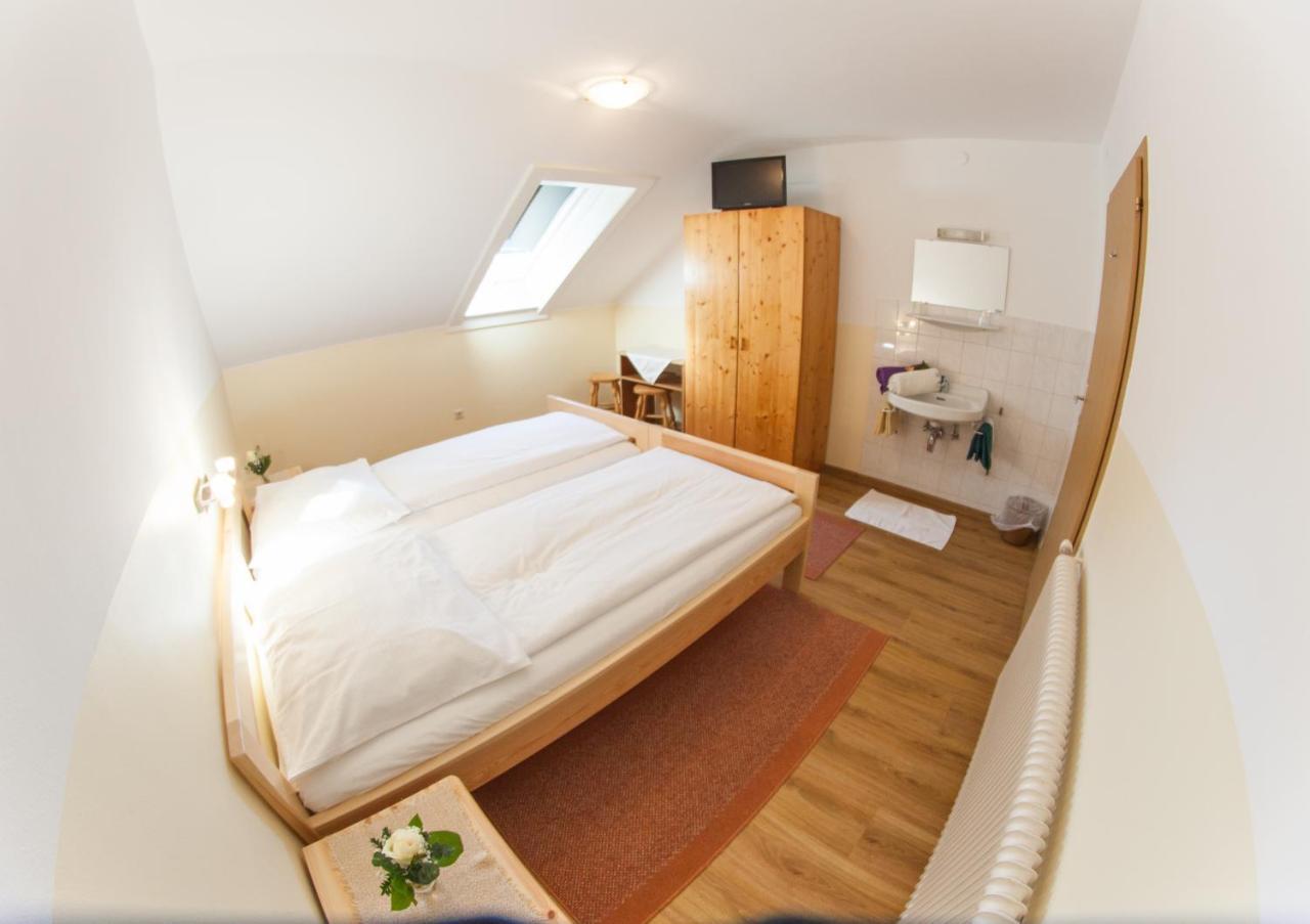 Fruehstueckspension Koelich Klagenfurt am Woerthersee ภายนอก รูปภาพ